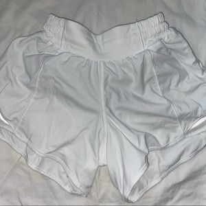 Lululemon hotty hot low rise 4 in size 2